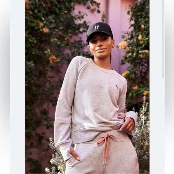 Ayda The Teddy Sweatshirt Sz L - Picture 10 of 10